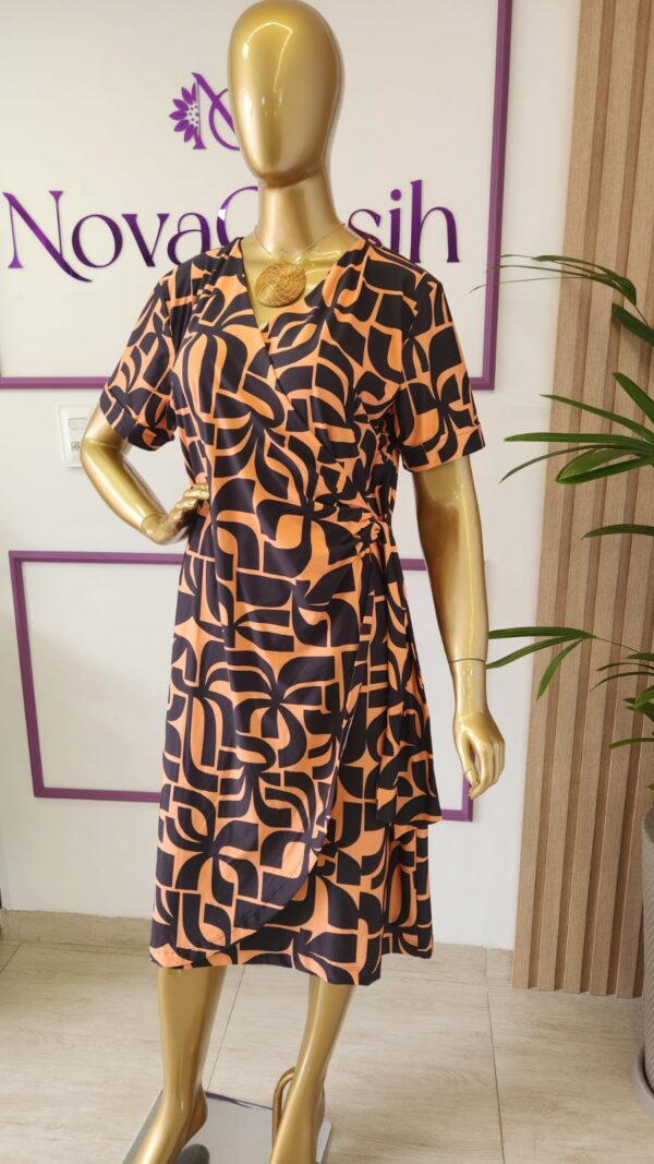 vestido envelope curto look feminino