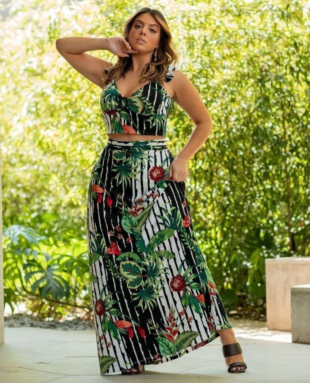 Conjunto Saia e Cropped Havana Plus Size