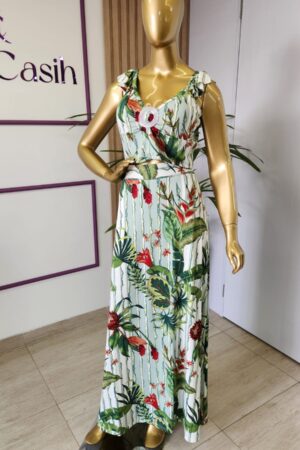 conjunto plus size saia longa e cropped