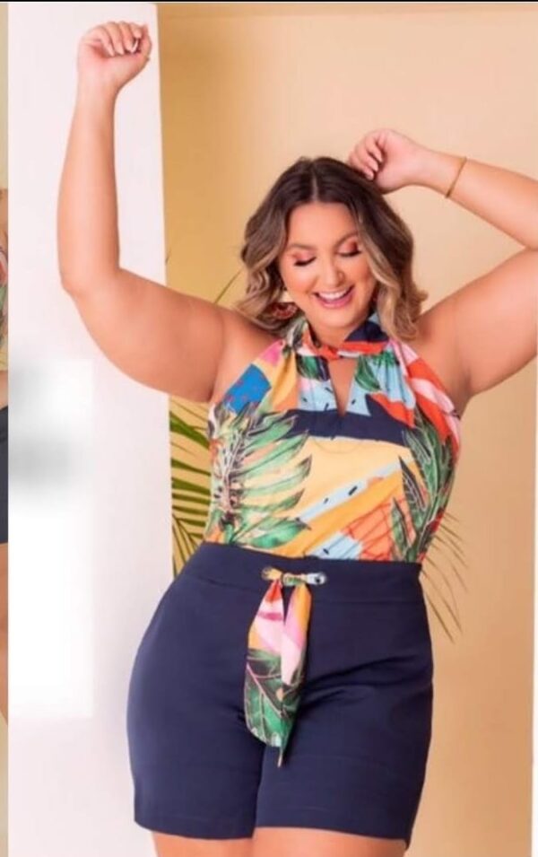 conjunto plus shorts e blusa