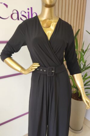 macacão longo preto