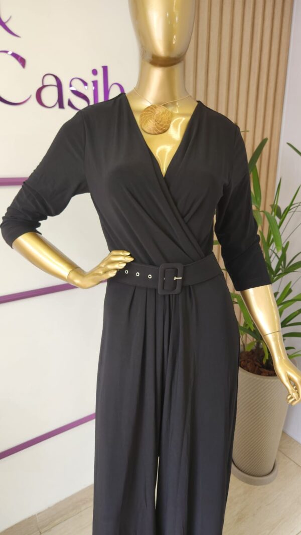 macacão longo preto