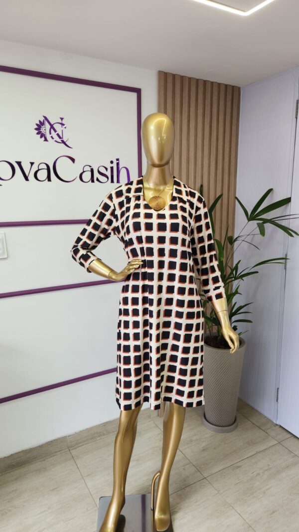 Vestido Túnica em Fluity com Gola em decote V Estampado. - Imagem 3