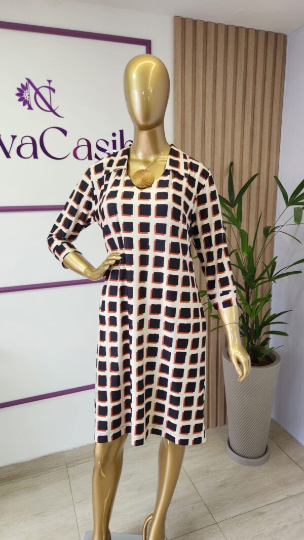 Vestido Túnica em Fluity com Gola em decote V Estampado. - Imagem 5