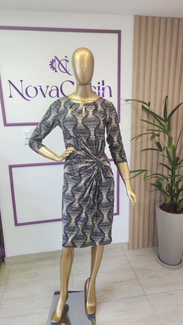 Vestido em Fluity Curto Decote 3 gotas - Imagem 2