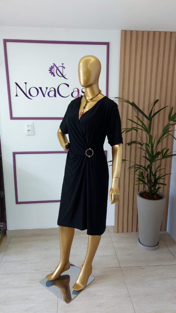 Vestido Cachecouer Preto com Fivela dourada - Imagem 4