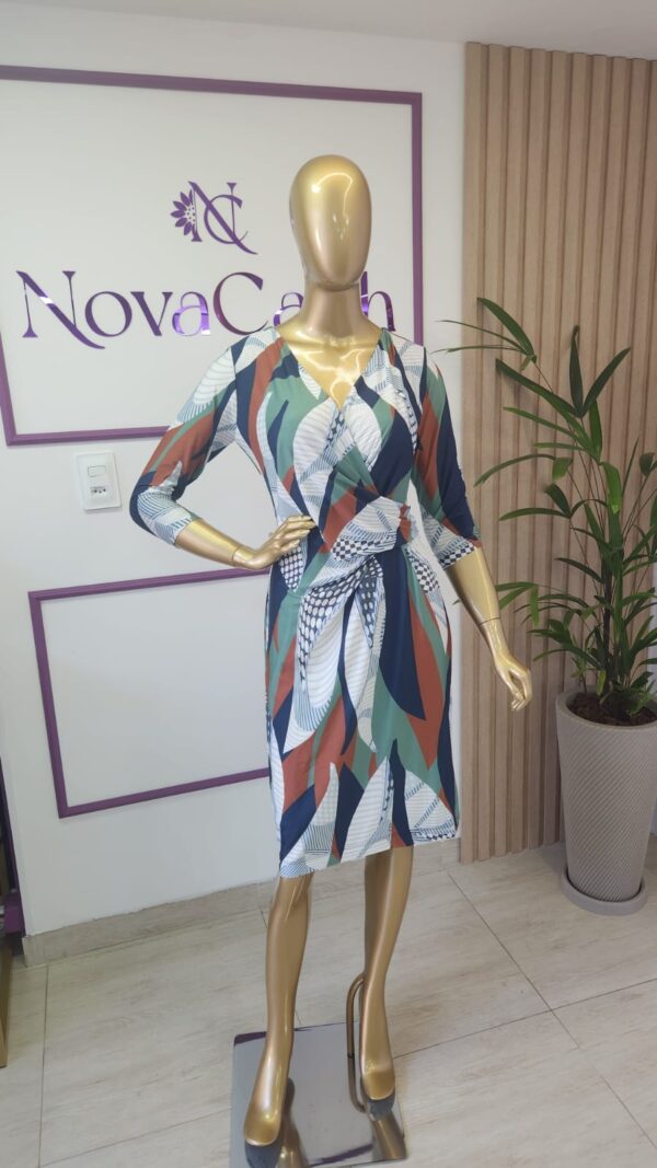 Vestido em Fluity Curto Cachecoeur Manga 3/4 - Imagem 4