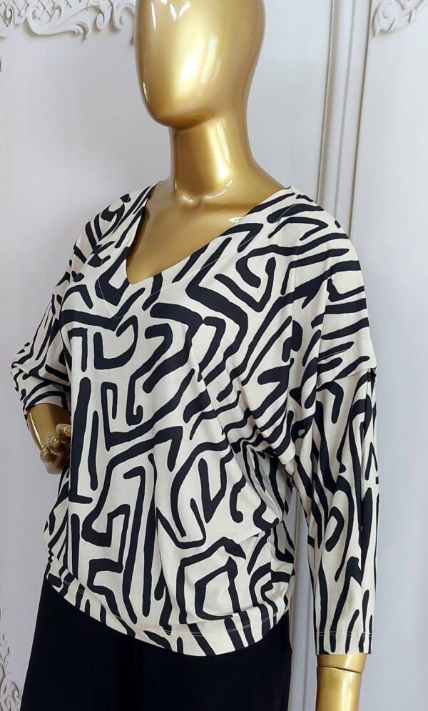Blusa em Fluity Venice Estampada Decote V - Imagem 3